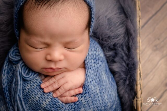 Newborn styled sessions in your own home #newbornphotography #familyphotography #familyphotographer #dublinphotographer #newbornbabyphotography #babyphotoshoot